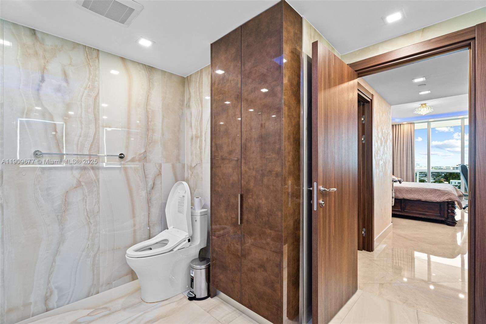 Solimar at 9559 Collins Ave, Surfside, FL 33154 - For Sale photo 18