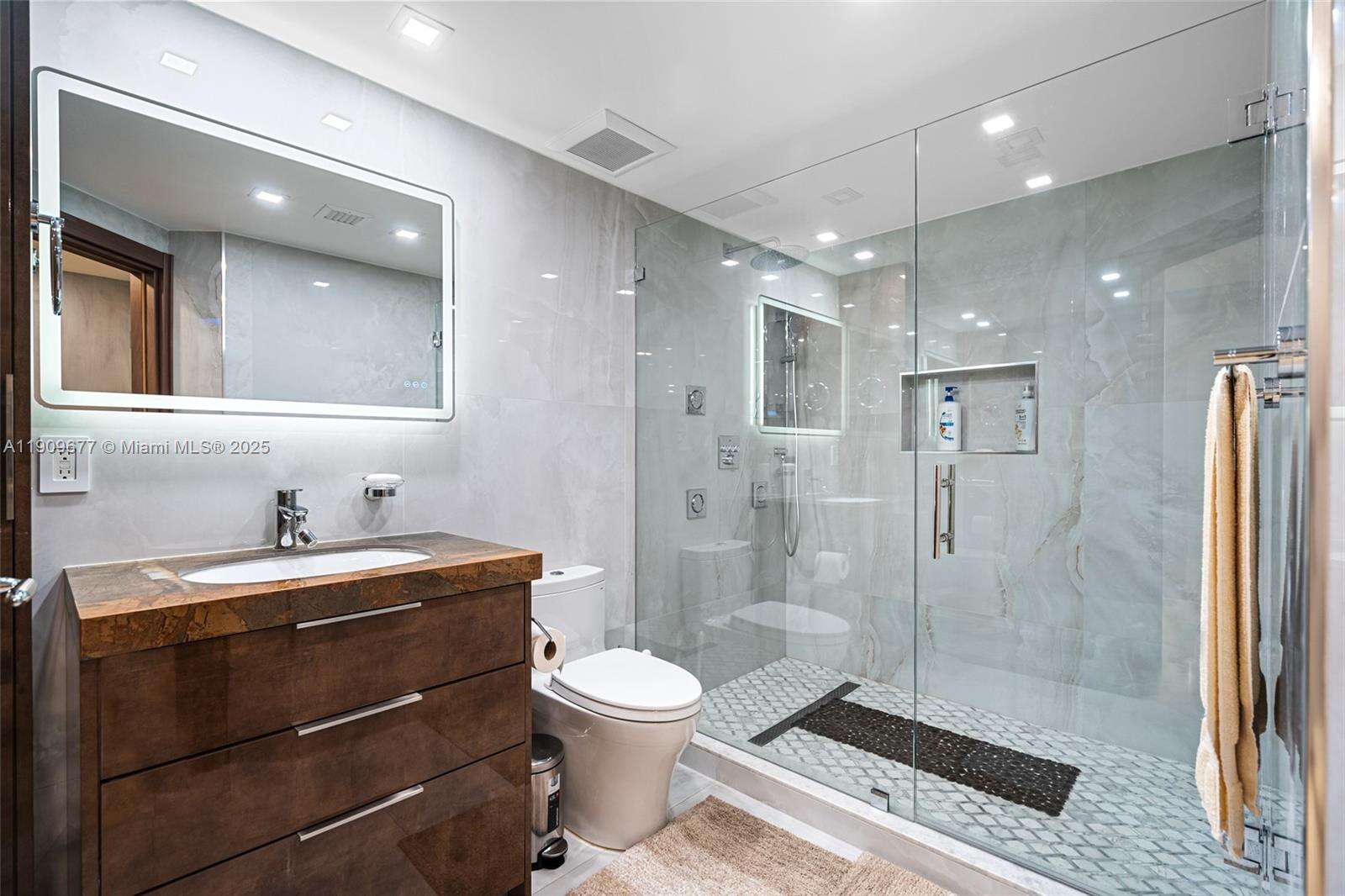 Solimar at 9559 Collins Ave, Surfside, FL 33154 - For Sale photo 10