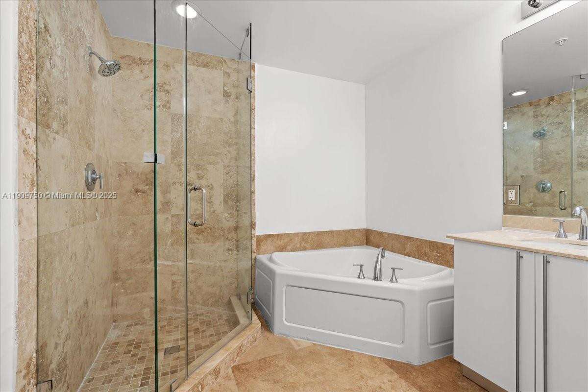 3030 Aventura at 3030 188 St, Aventura, FL 33180 - For Sale photo 12