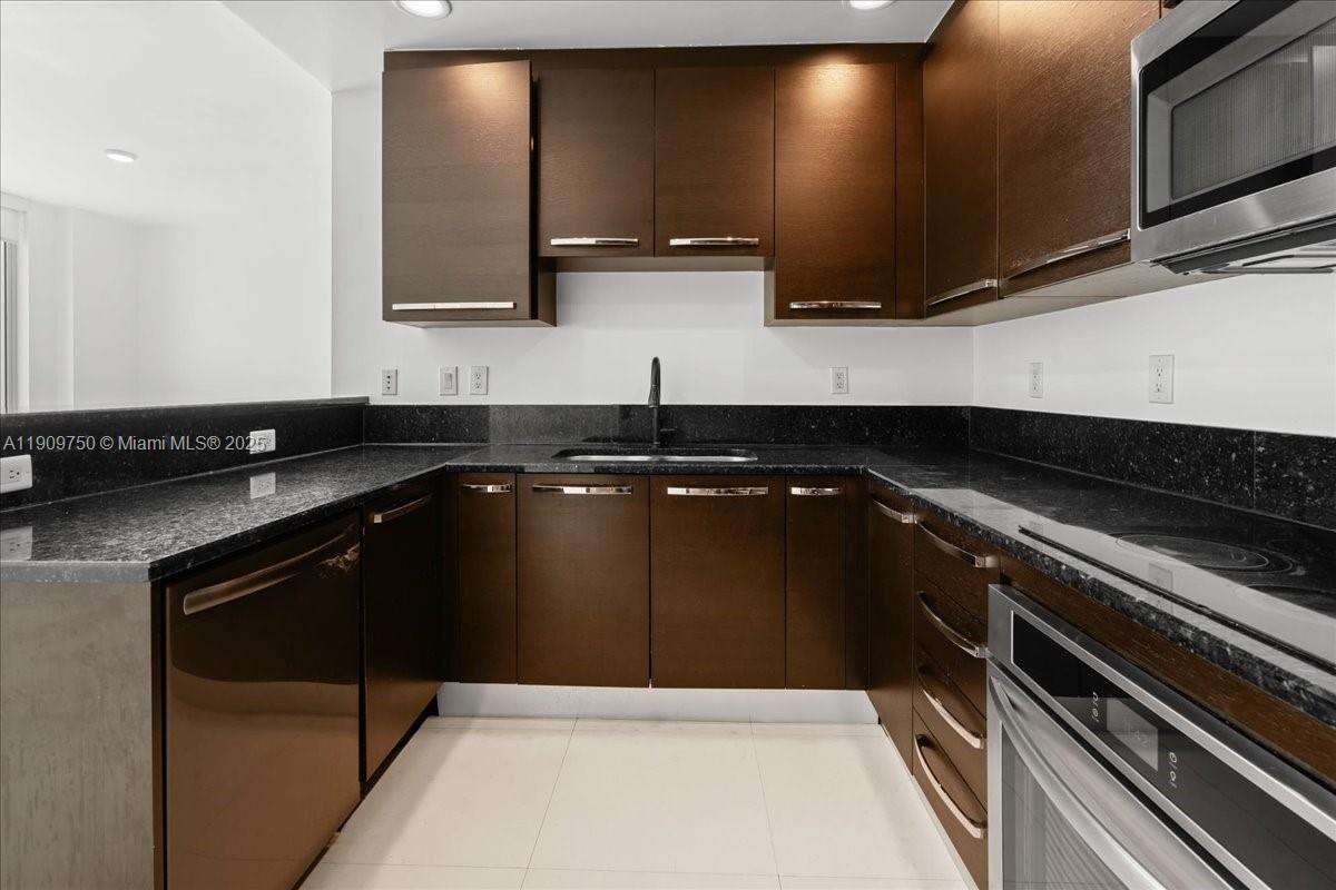 3030 Aventura at 3030 188 St, Aventura, FL 33180 - For Sale photo 6