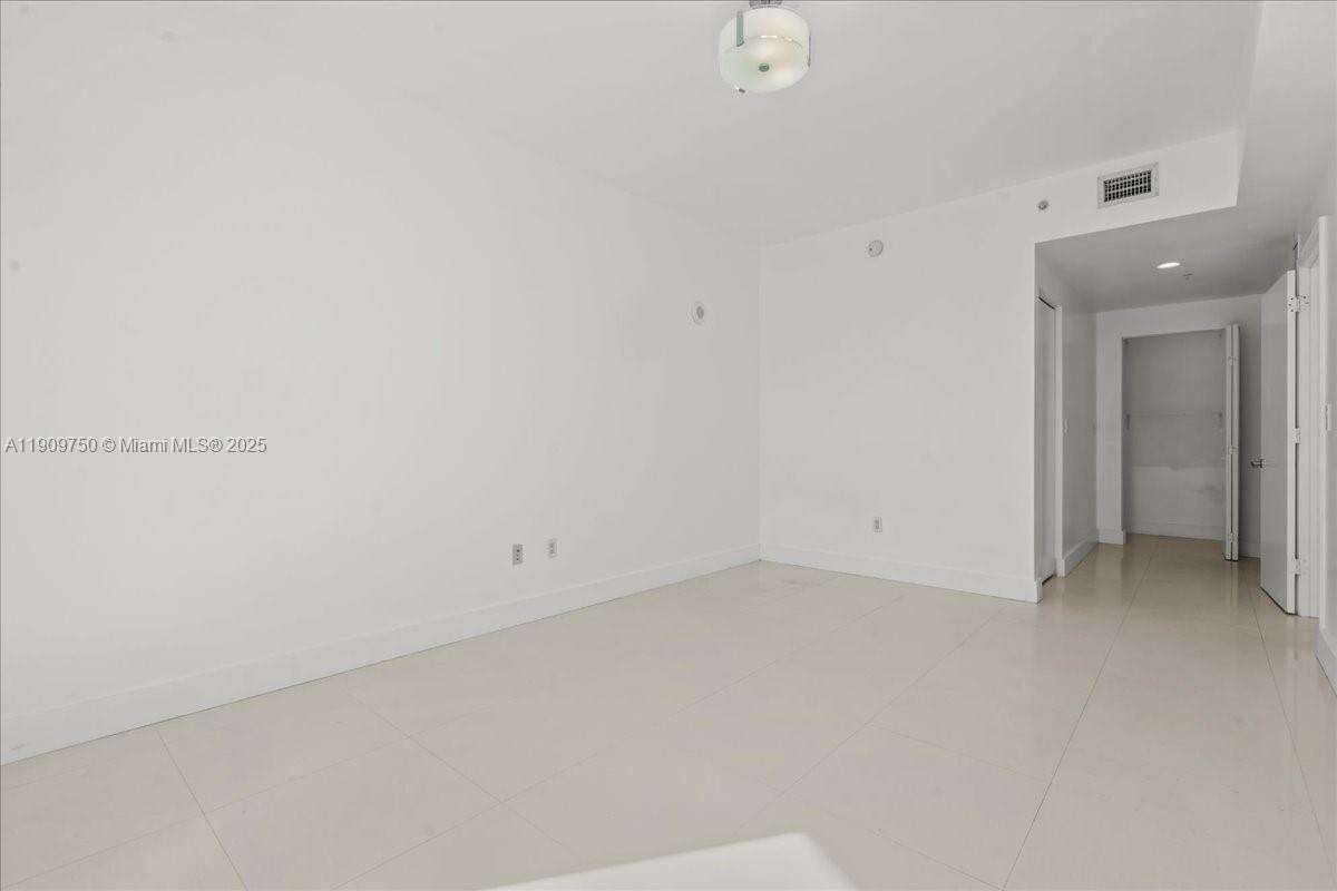 3030 Aventura at 3030 188 St, Aventura, FL 33180 - For Sale photo 9