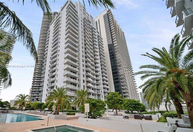 1060 Brickell at 1060 Brickell Ave, Miami, FL 33131 - For Sale photo 12