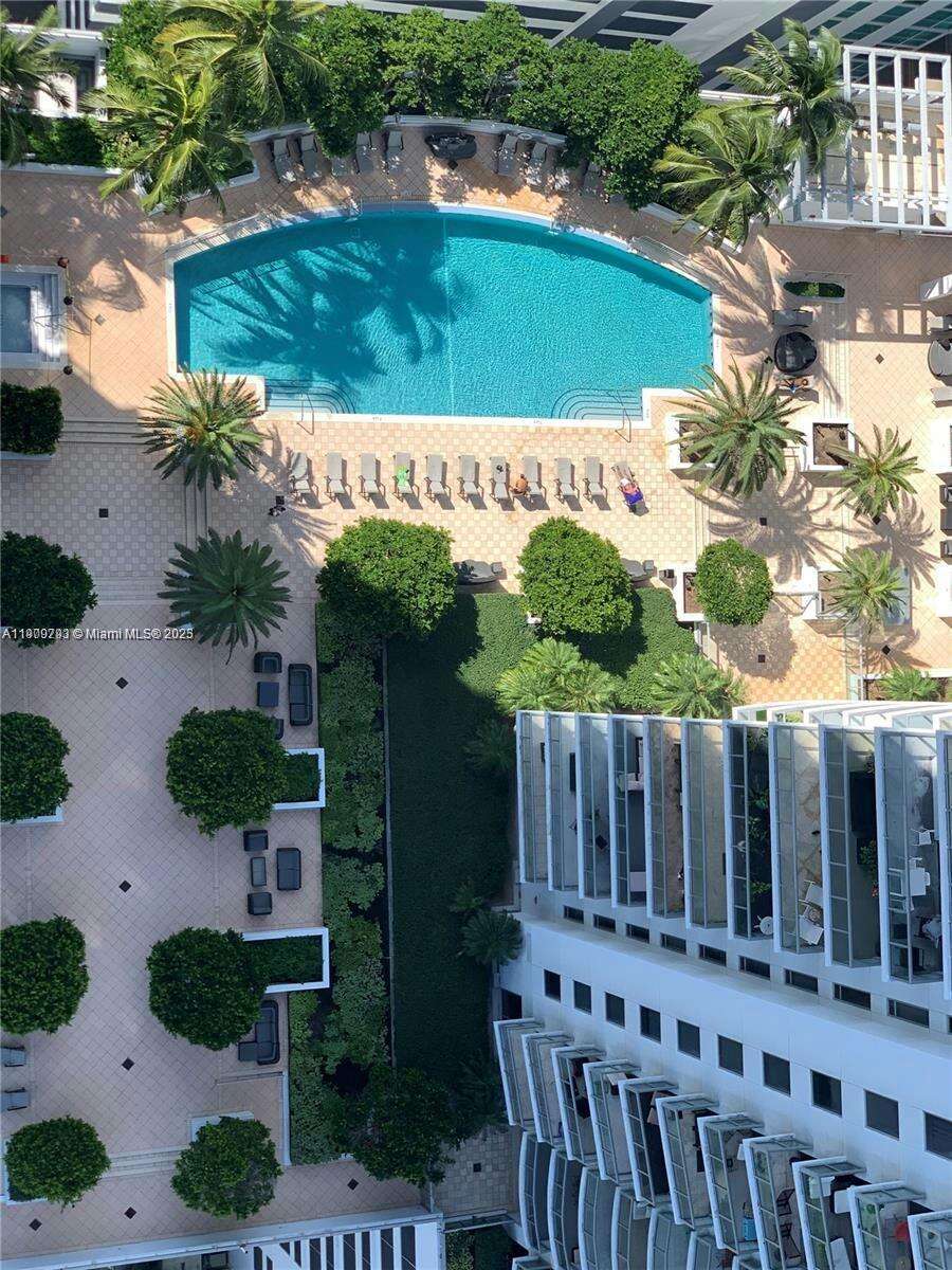 1060 Brickell at 1060 Brickell Ave, Miami, FL 33131 - For Sale photo 3