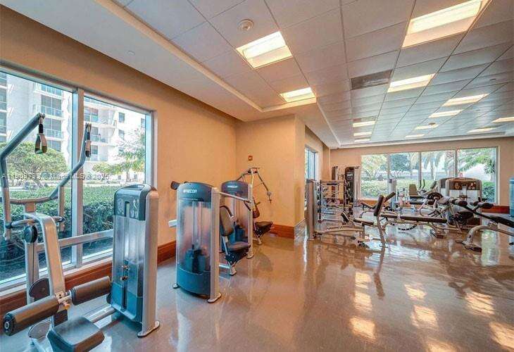 1060 Brickell at 1060 Brickell Ave, Miami, FL 33131 - For Sale photo 9