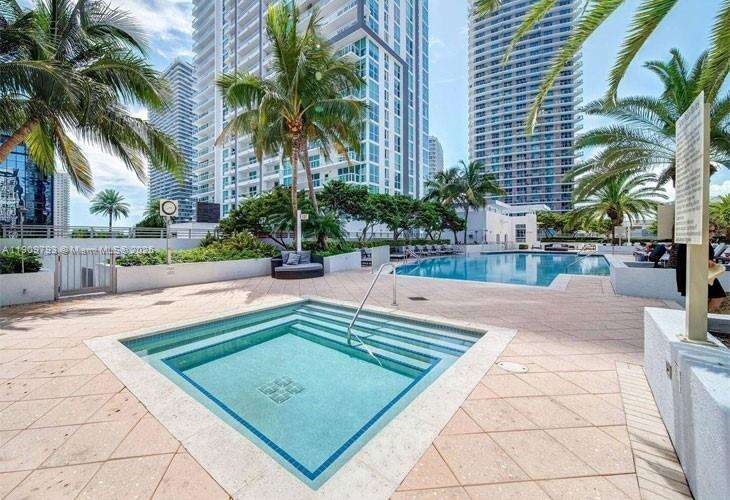1060 Brickell at 1060 Brickell Ave, Miami, FL 33131 - For Sale photo 10