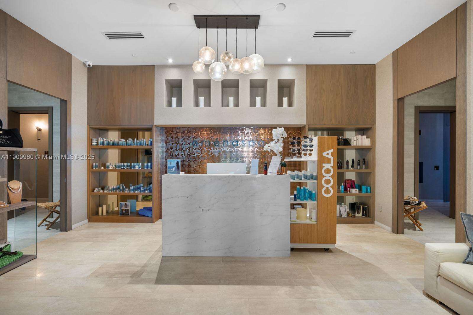 Hyde Resort at 4111 Ocean Dr, Hollywood, FL 33019 - For Sale photo 13
