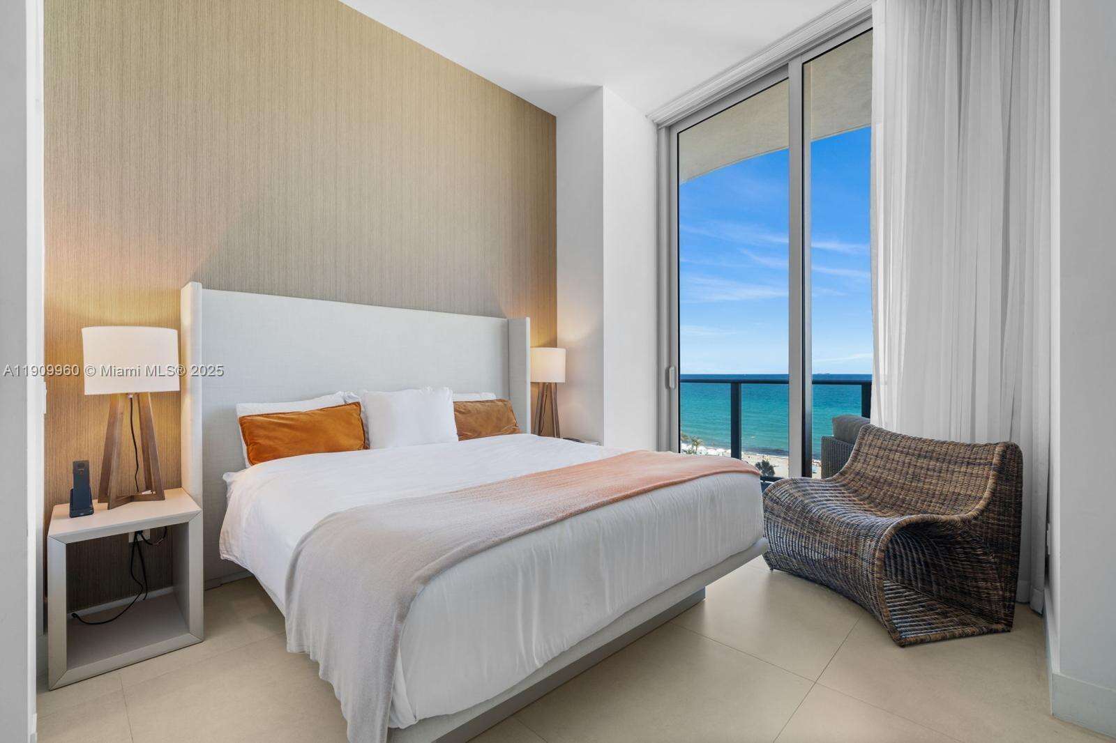 Hyde Resort at 4111 Ocean Dr, Hollywood, FL 33019 - For Sale photo 6