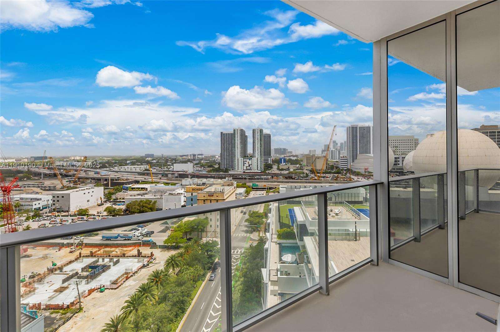 Paramount Miami Worldcenter at 851 1 Ave, Miami, FL 33132 - For Sale photo 19