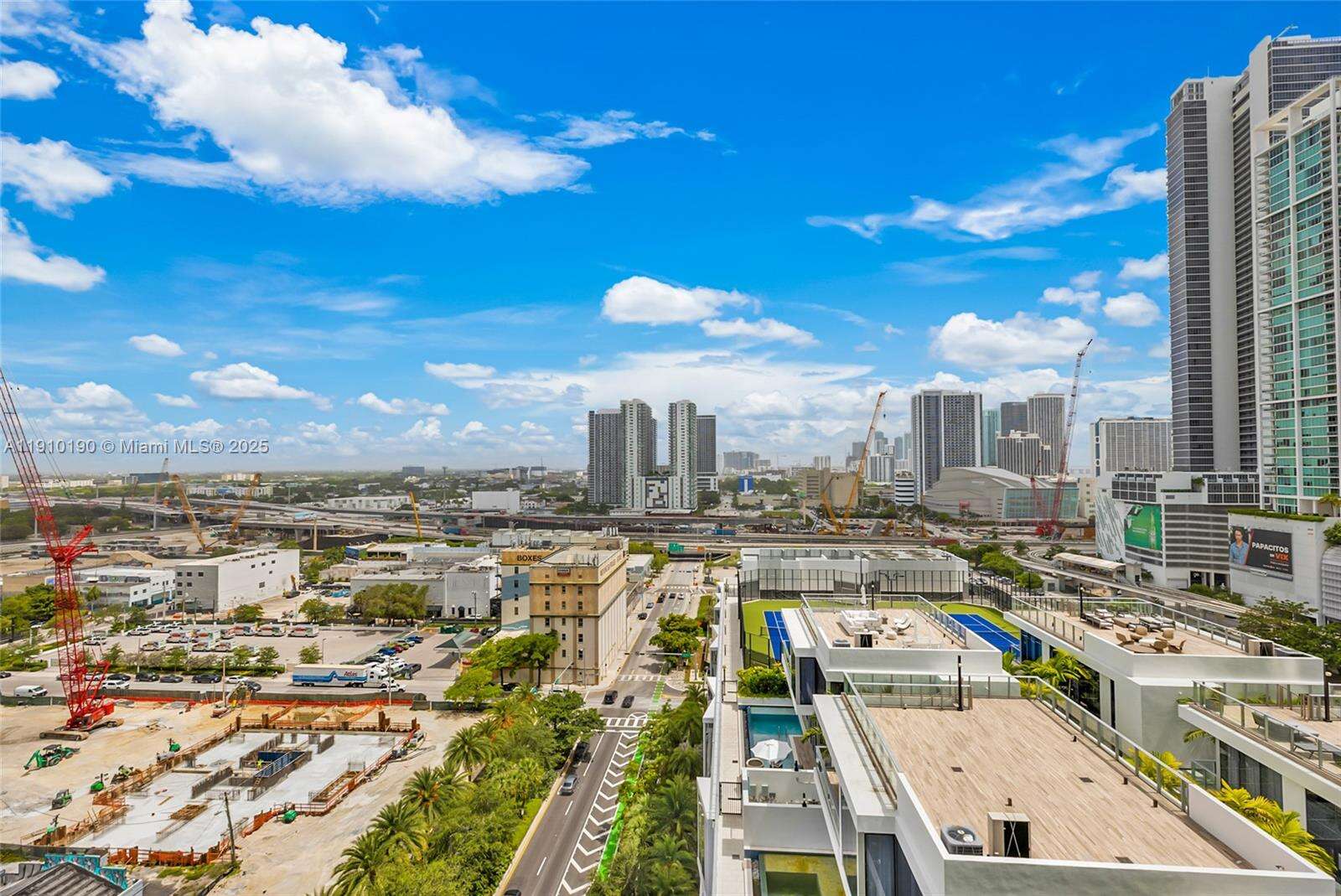 Paramount Miami Worldcenter at 851 1 Ave, Miami, FL 33132 - For Sale photo 20