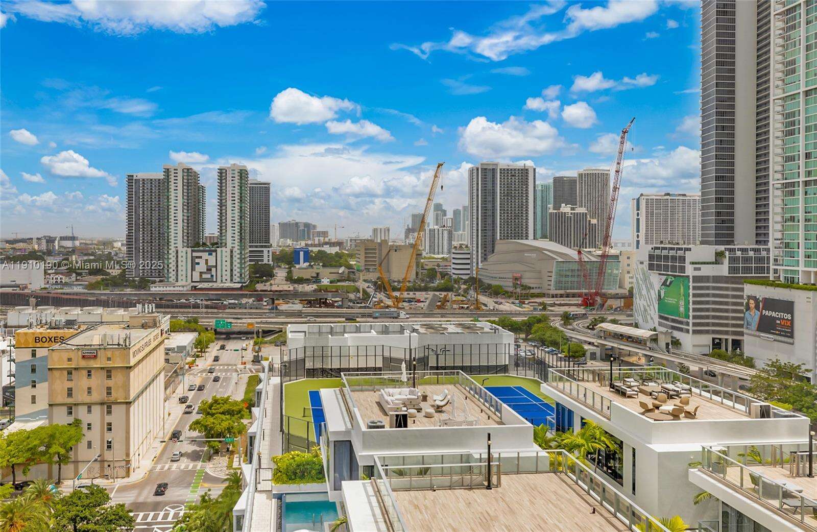 Paramount Miami Worldcenter at 851 1 Ave, Miami, FL 33132 - For Sale photo 22