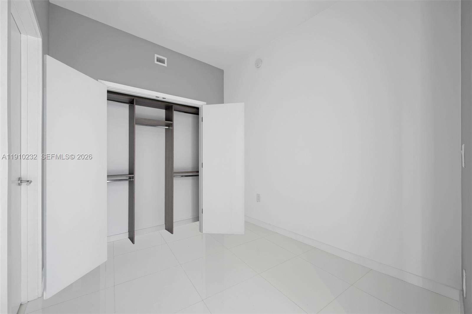 Paramount Miami Worldcenter at 851 1 Ave, Miami, FL 33132 - For Sale photo 14