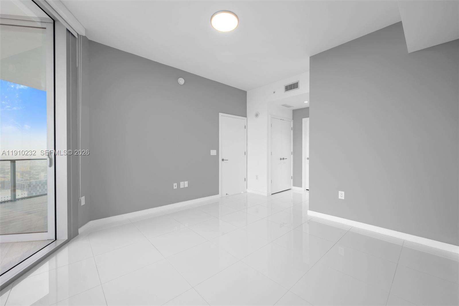 Paramount Miami Worldcenter at 851 1 Ave, Miami, FL 33132 - For Sale photo 19