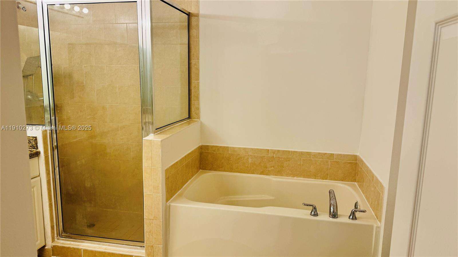 Alaqua at 3001 185 St, Aventura, FL 33180 - For Sale photo 10