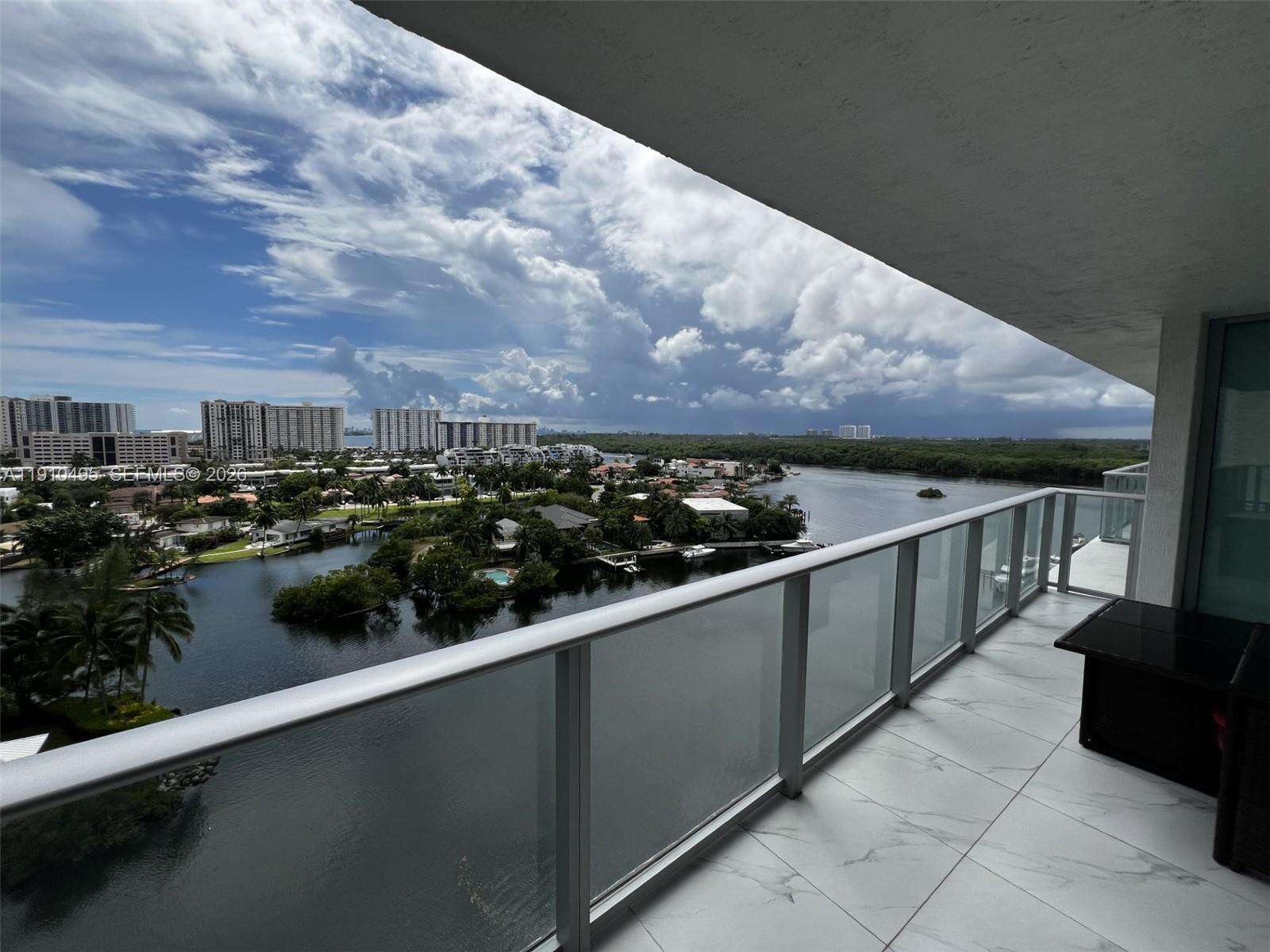PARQUE TOWERS - 330 Sunny Isles Blvd, Sunny Isles Beach, FL 33160 | Picture 8