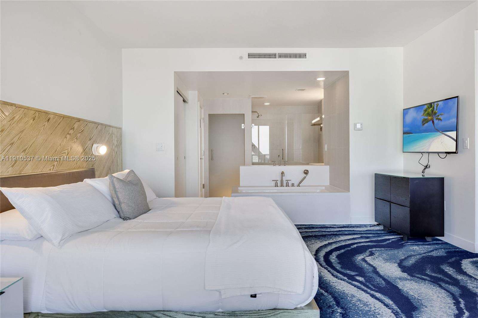 FORT LAUDERDALE RESIDENCES - 3101 Bayshore Dr, Fort Lauderdale, FL 33304 | Picture 13