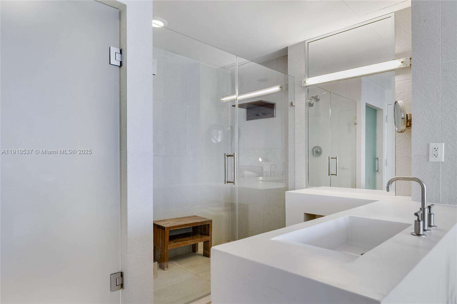 FORT LAUDERDALE RESIDENCES - 3101 Bayshore Dr, Fort Lauderdale, FL 33304 | Picture 16