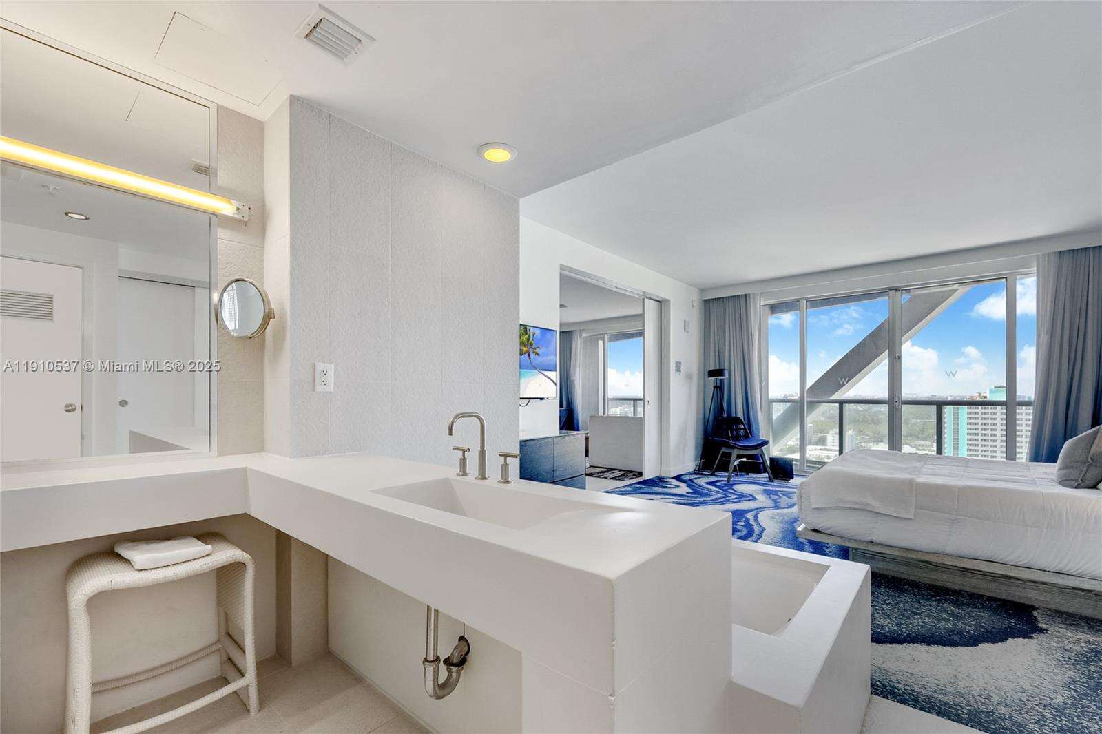 FORT LAUDERDALE RESIDENCES - 3101 Bayshore Dr, Fort Lauderdale, FL 33304 | Picture 17
