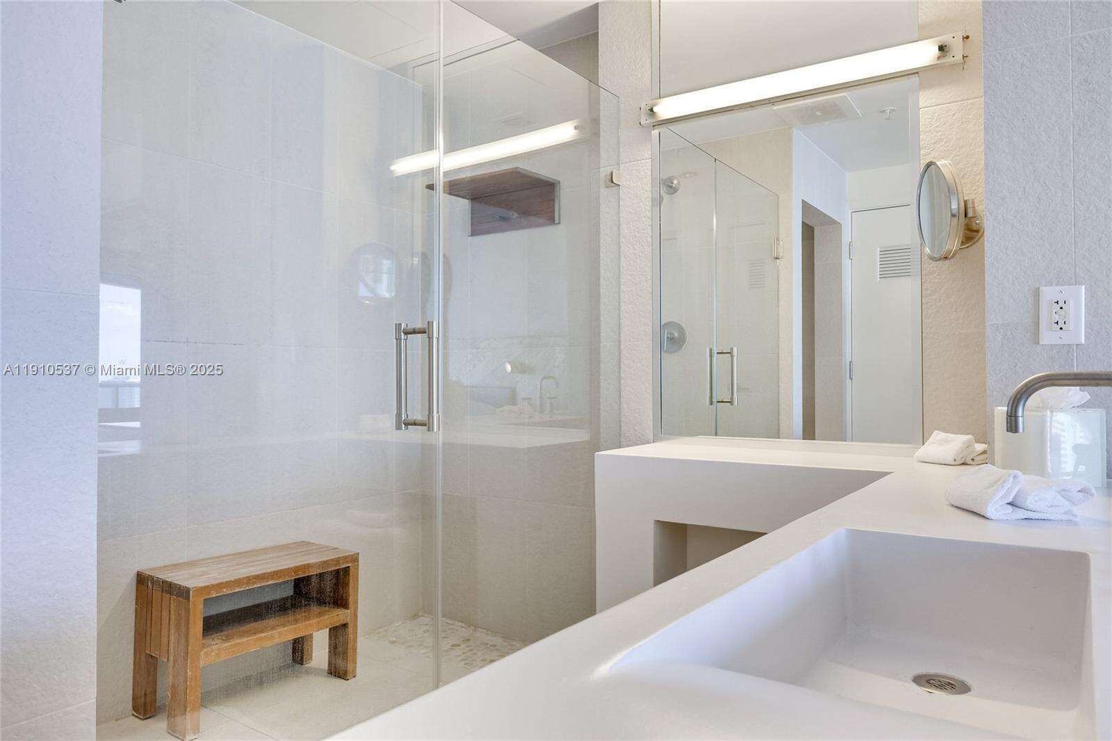 FORT LAUDERDALE RESIDENCES - 3101 Bayshore Dr, Fort Lauderdale, FL 33304 | Picture 31