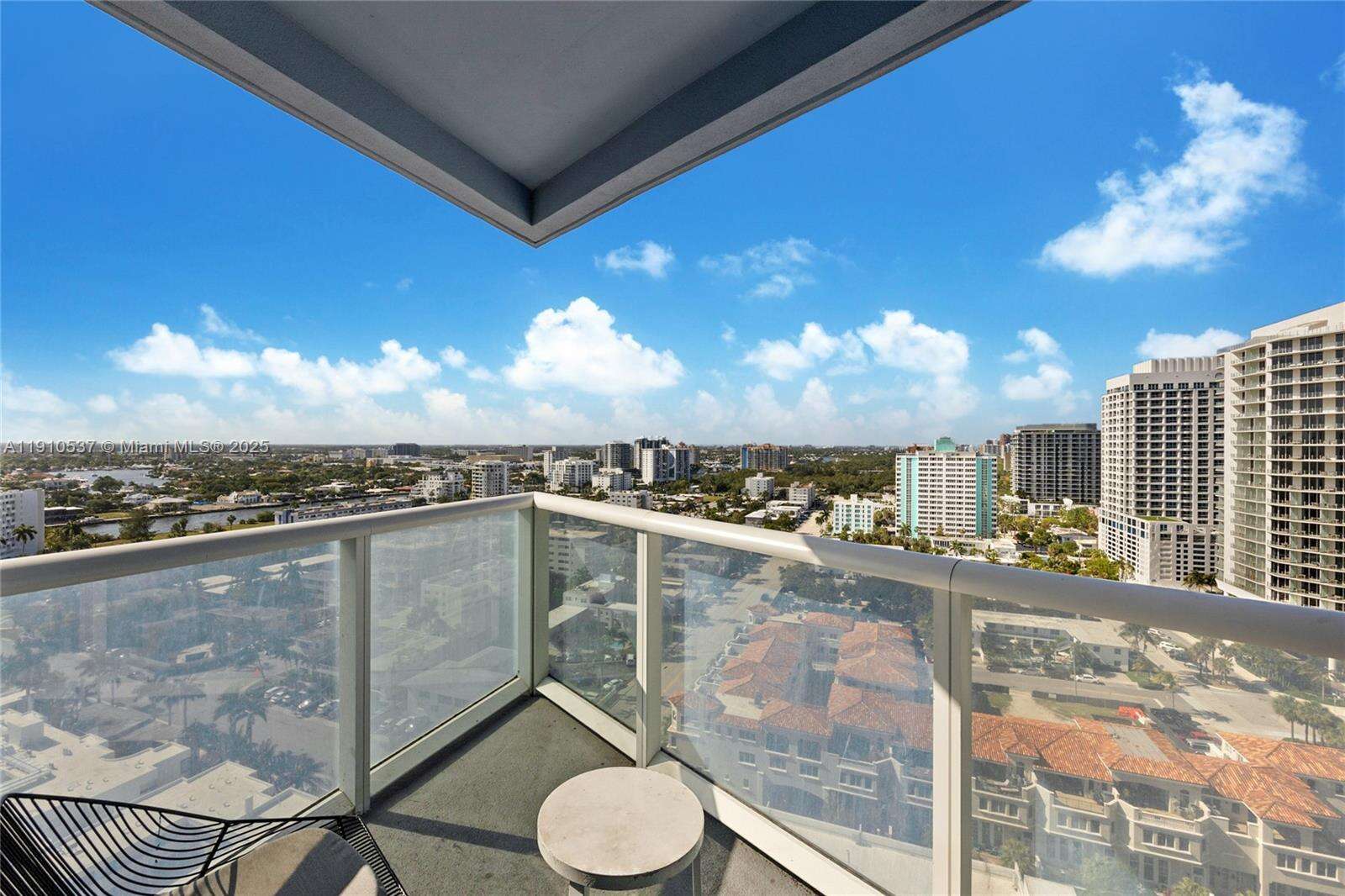 FORT LAUDERDALE RESIDENCES - 3101 Bayshore Dr, Fort Lauderdale, FL 33304 | Picture 32