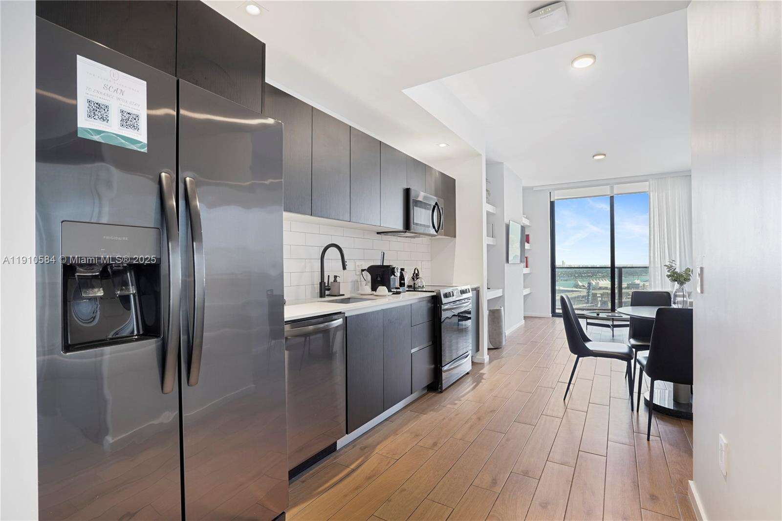 398 NE 5TH STREET - 398 5th St, Miami, FL 33132 | Picture 2