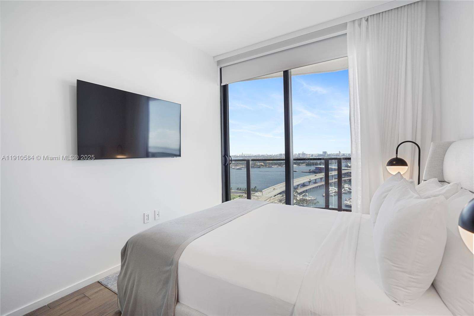 398 NE 5TH STREET - 398 5th St, Miami, FL 33132 | Picture 14