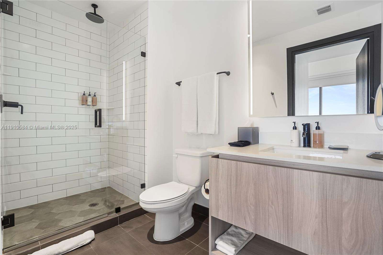 398 NE 5TH STREET - 398 5th St, Miami, FL 33132 | Picture 15