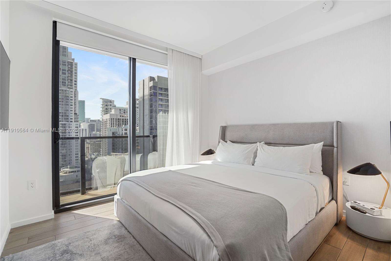 398 NE 5TH STREET - 398 5th St, Miami, FL 33132 | Picture 16