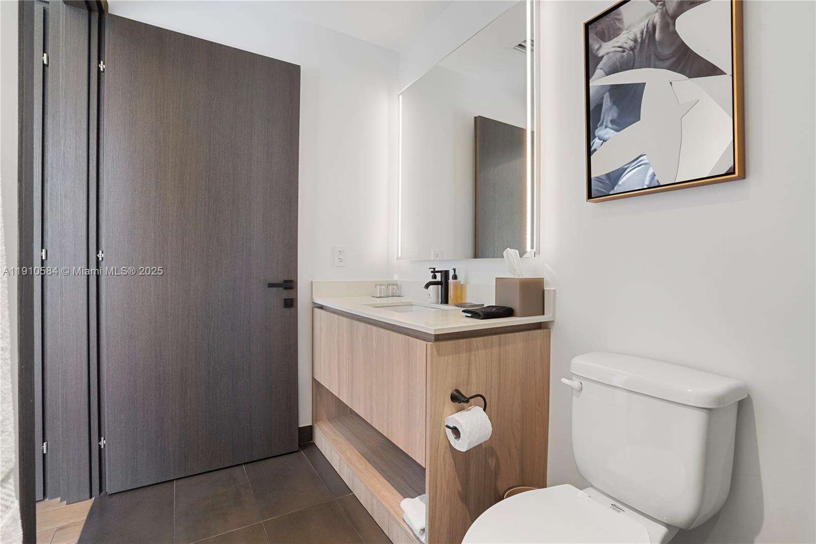 398 NE 5TH STREET - 398 5th St, Miami, FL 33132 | Picture 21