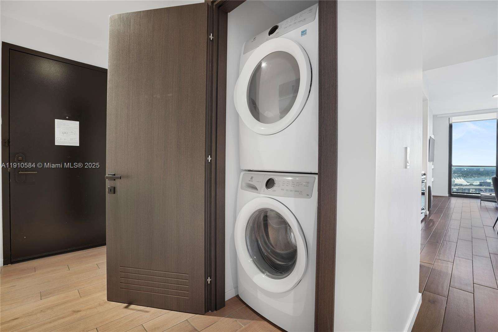 398 NE 5TH STREET - 398 5th St, Miami, FL 33132 | Picture 23