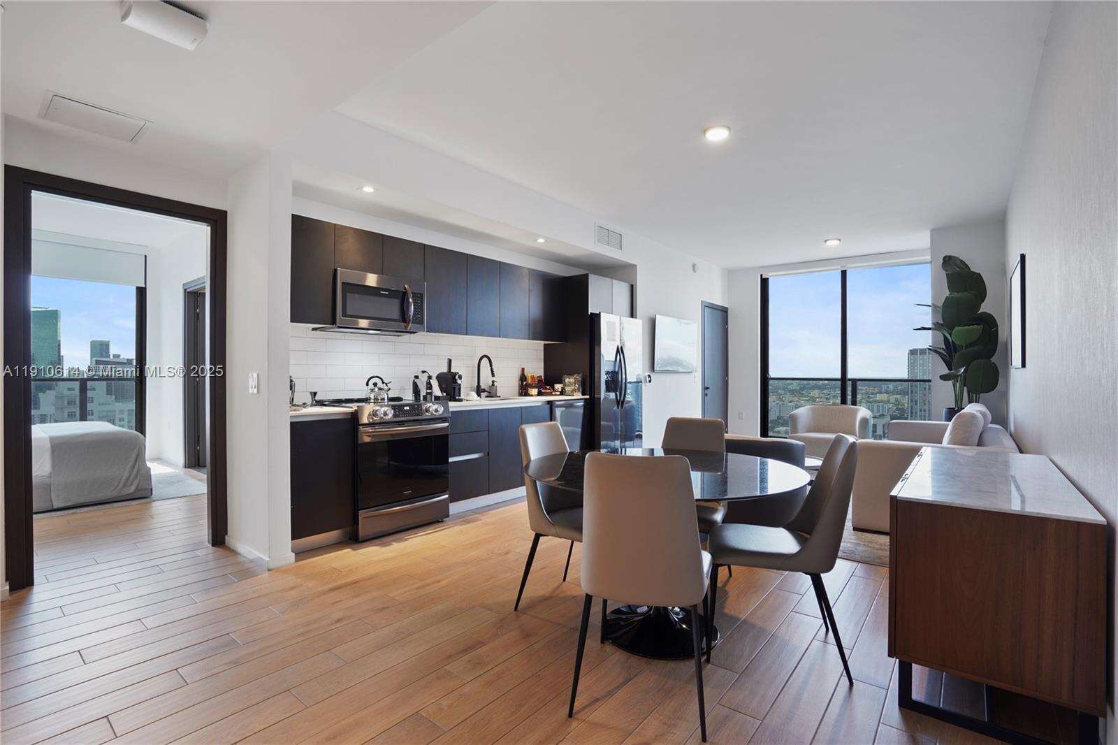 398 NE 5TH STREET - 398 5th St, Miami, FL 33132 | Picture 1