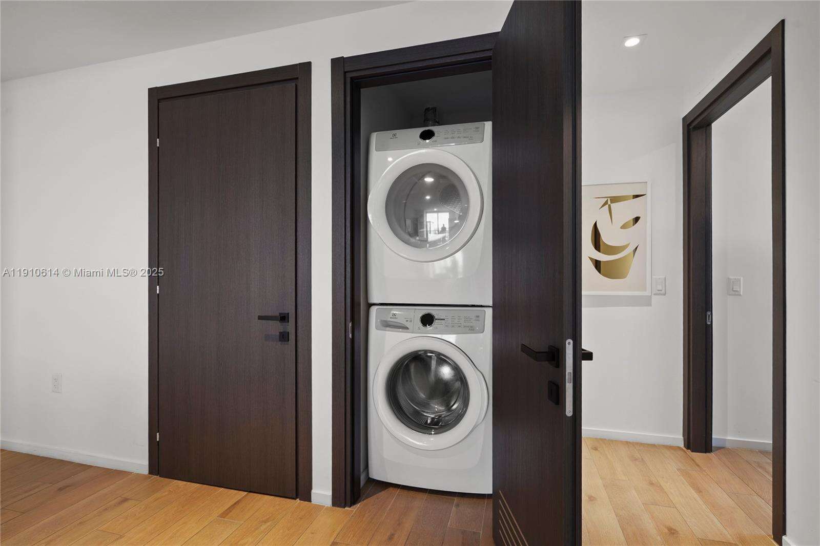 398 NE 5TH STREET - 398 5th St, Miami, FL 33132 | Picture 11