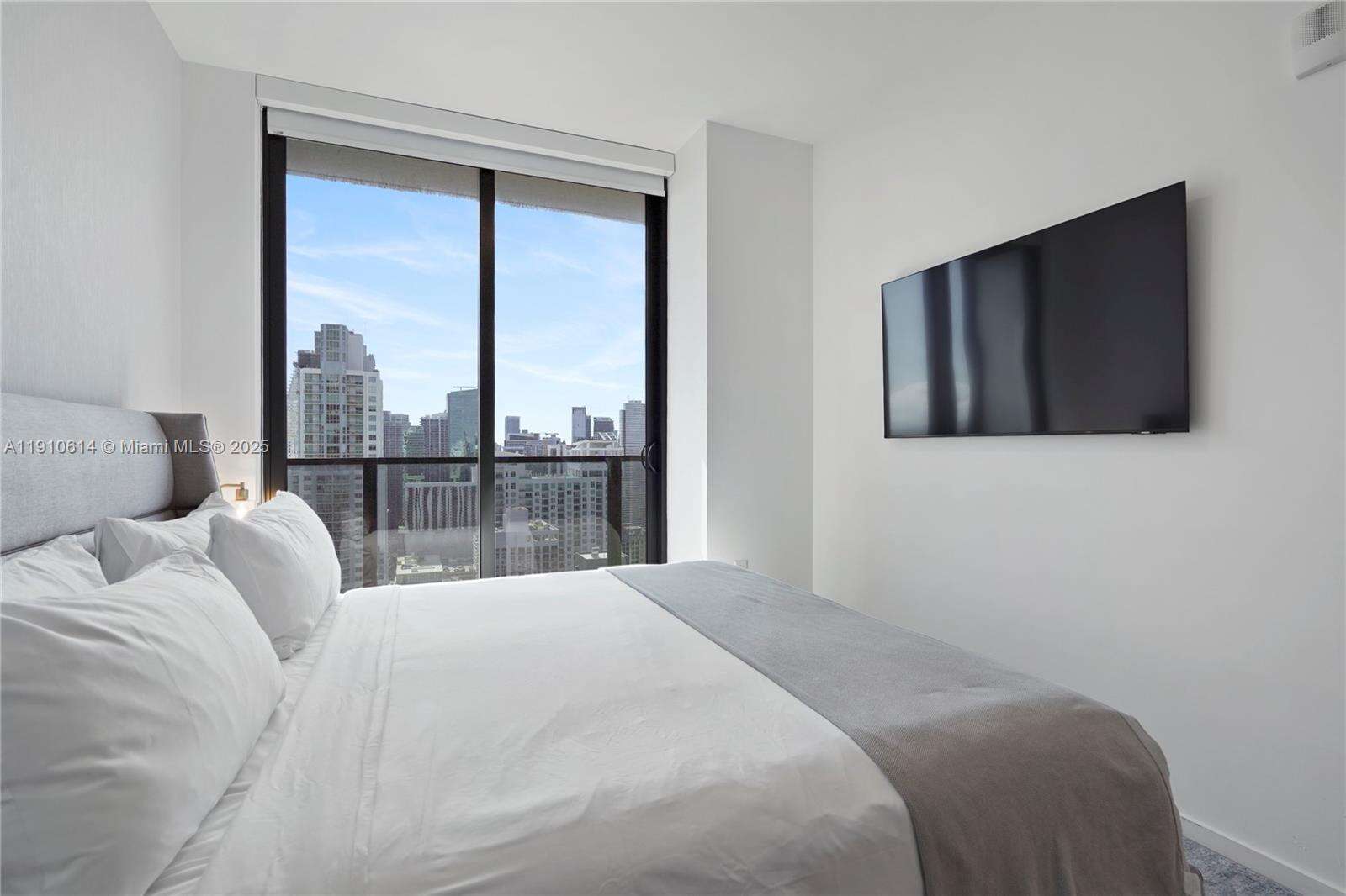 398 NE 5TH STREET - 398 5th St, Miami, FL 33132 | Picture 13