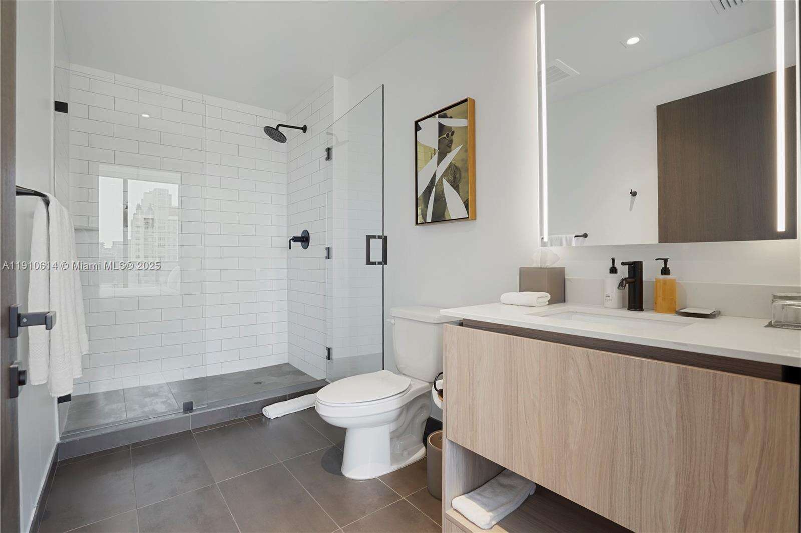 398 NE 5TH STREET - 398 5th St, Miami, FL 33132 | Picture 14