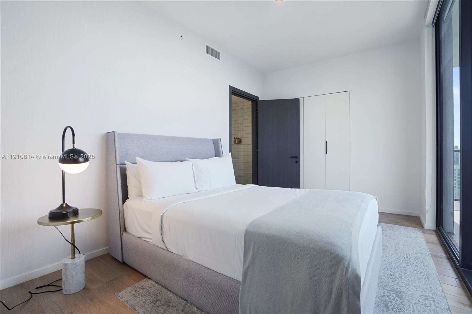 398 NE 5TH STREET - 398 5th St, Miami, FL 33132 | Picture 25