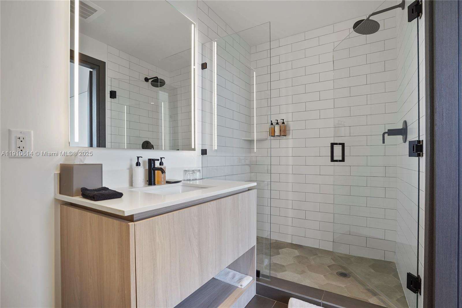 398 NE 5TH STREET - 398 5th St, Miami, FL 33132 | Picture 28