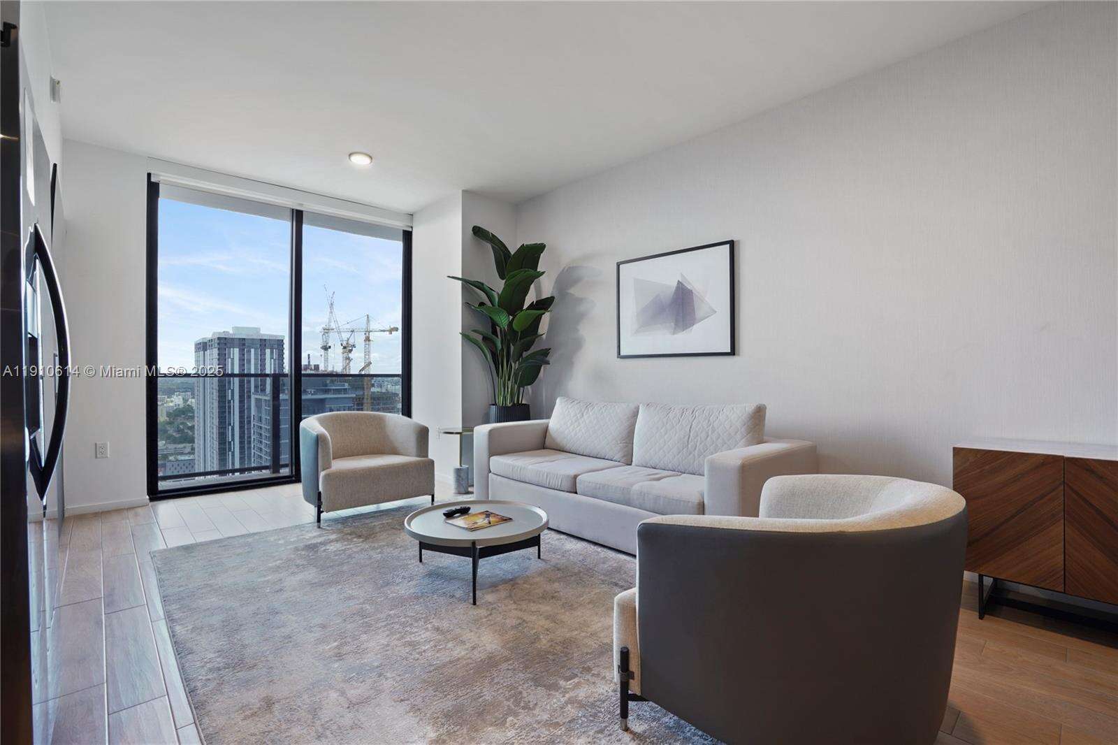 398 NE 5TH STREET - 398 5th St, Miami, FL 33132 | Picture 7