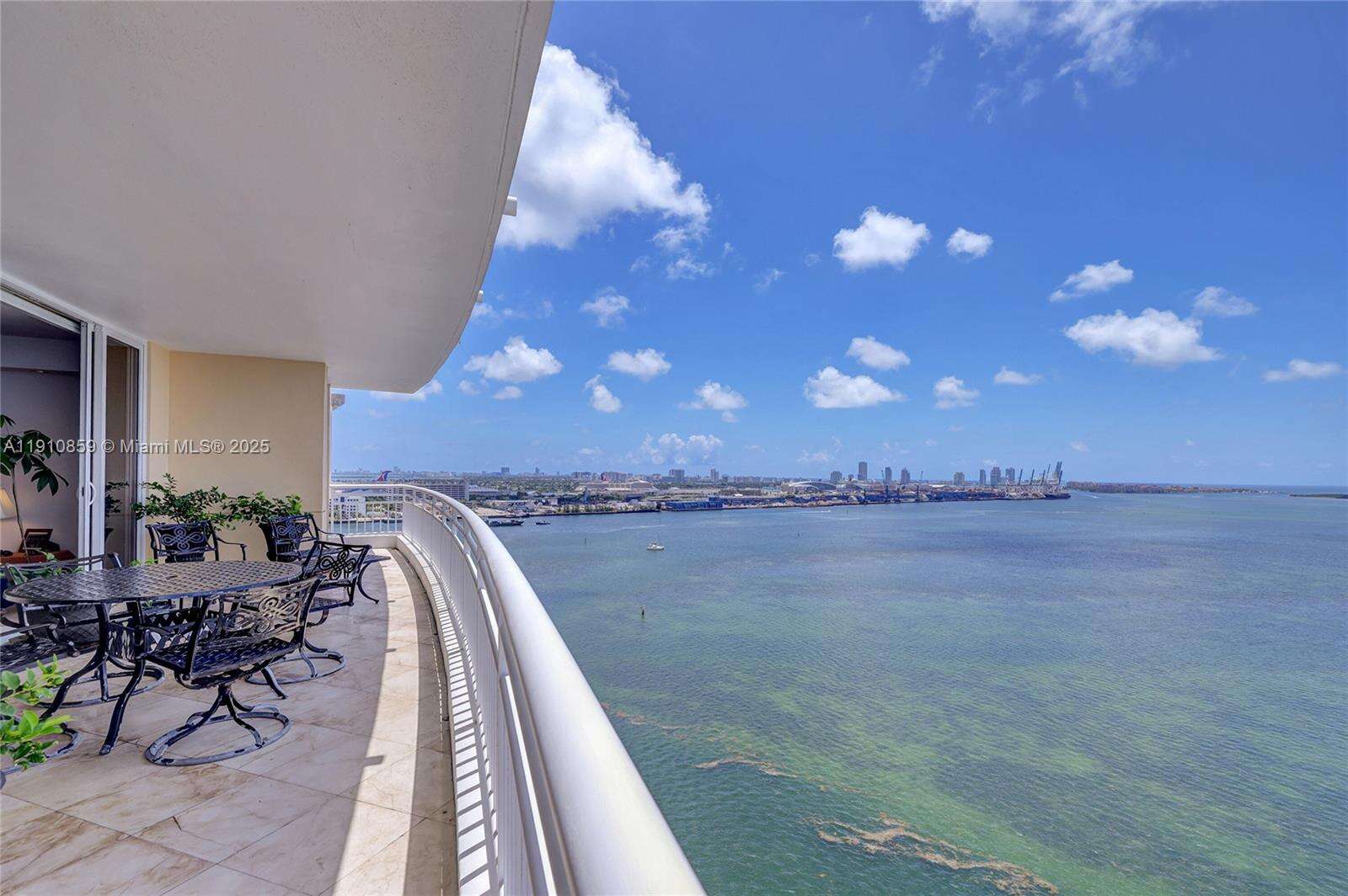 TWO TEQUESTA POINT - 808 Brickell Key Dr, Miami, FL 33131 | Picture 1