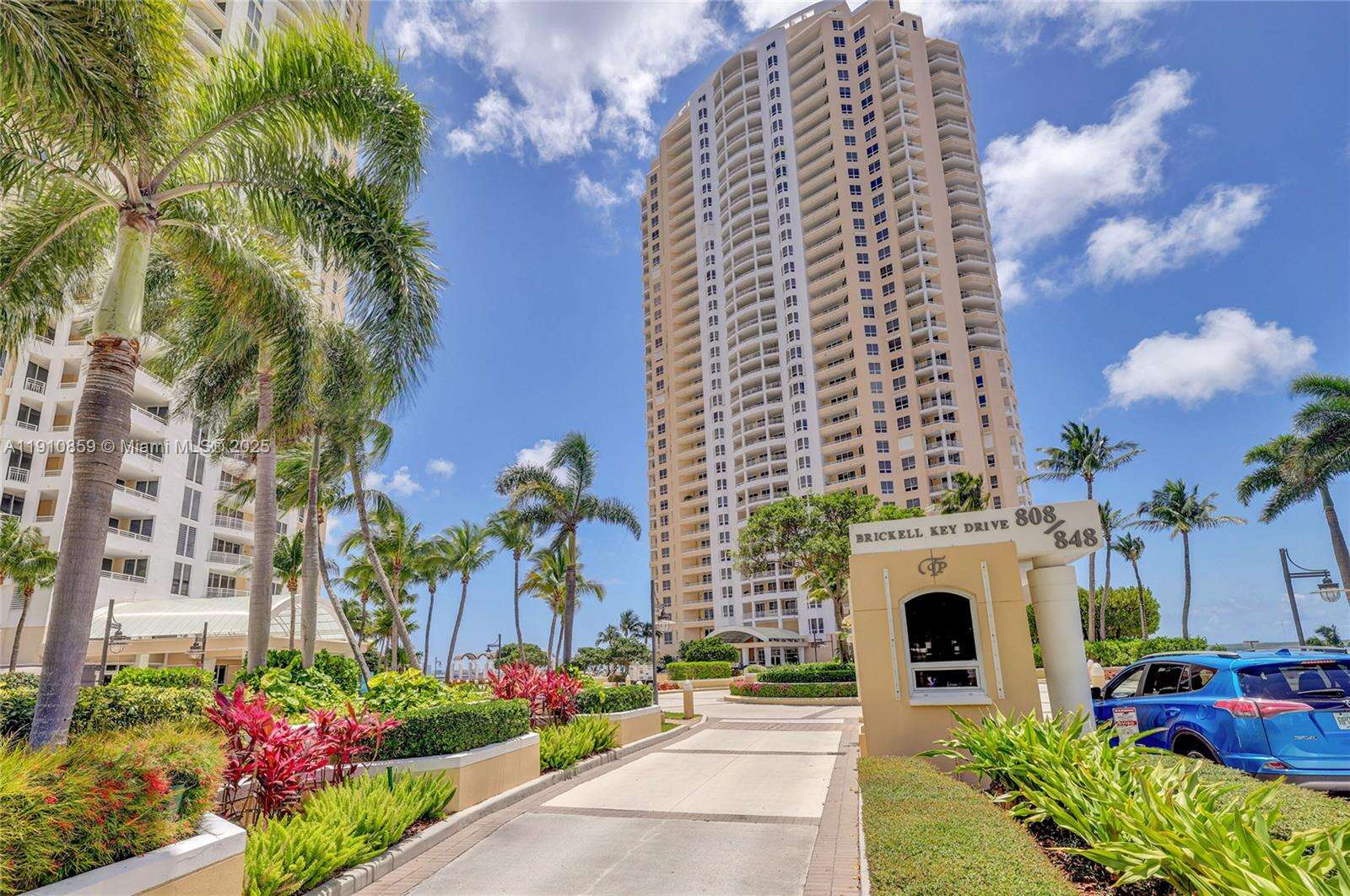 TWO TEQUESTA POINT - 808 Brickell Key Dr, Miami, FL 33131 | Picture 19