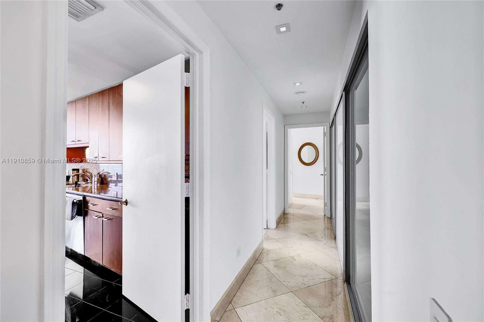 TWO TEQUESTA POINT - 808 Brickell Key Dr, Miami, FL 33131 | Picture 7