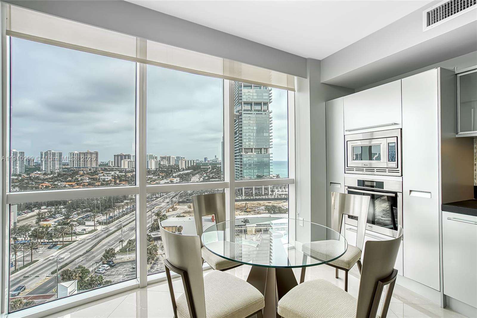 TRUMP ROYALE - 18201 Collins Ave, Sunny Isles Beach, FL 33160 | Picture 12