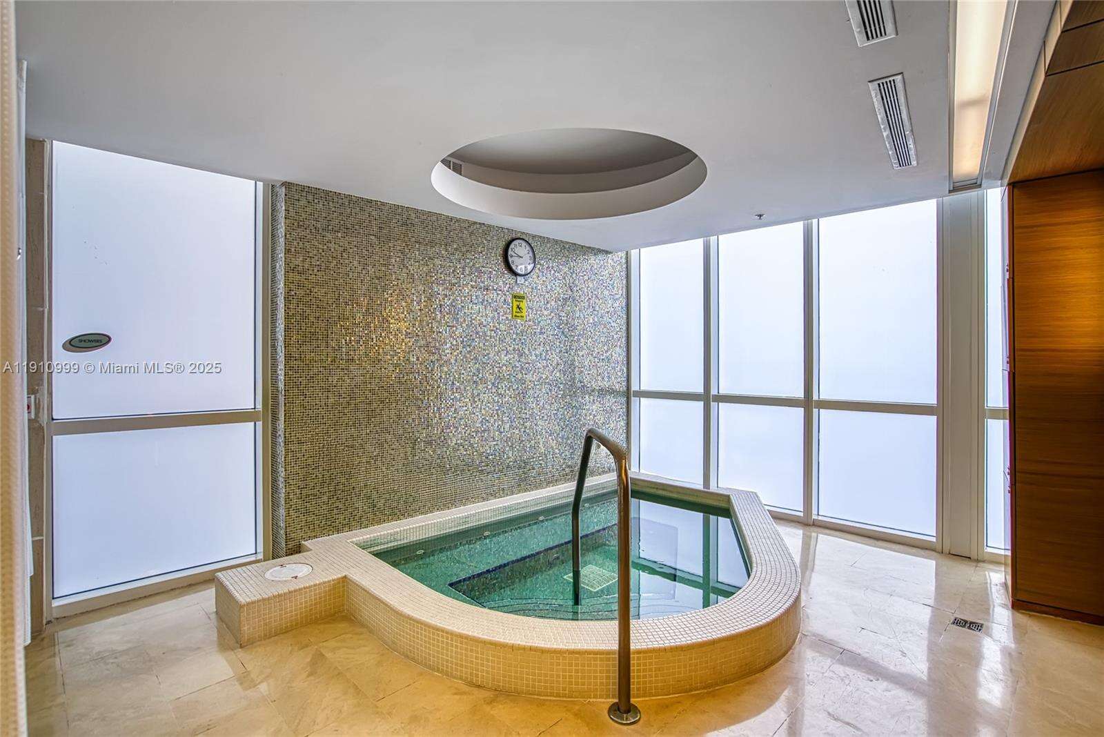 TRUMP ROYALE - 18201 Collins Ave, Sunny Isles Beach, FL 33160 | Picture 26