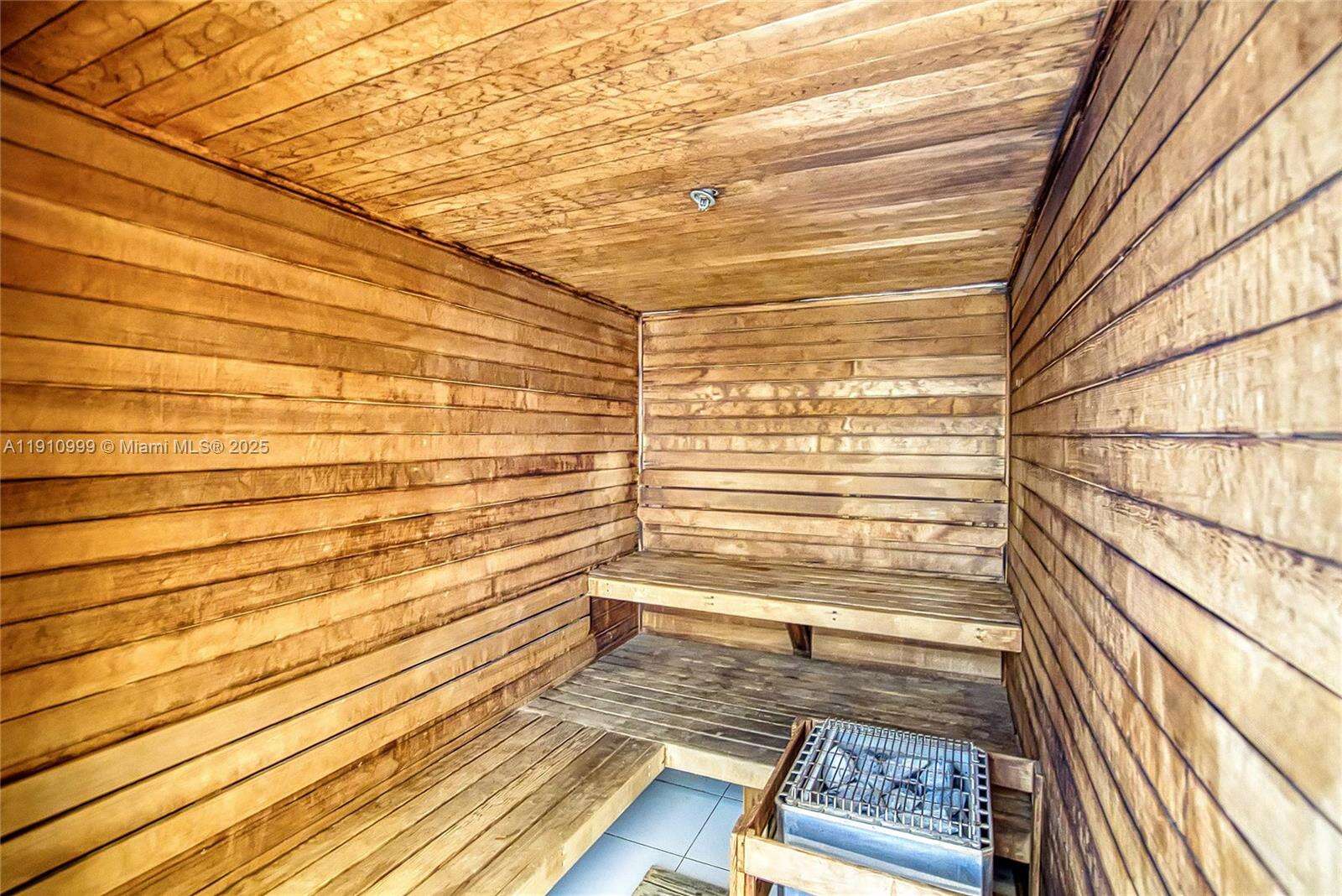 TRUMP ROYALE - 18201 Collins Ave, Sunny Isles Beach, FL 33160 | Picture 27