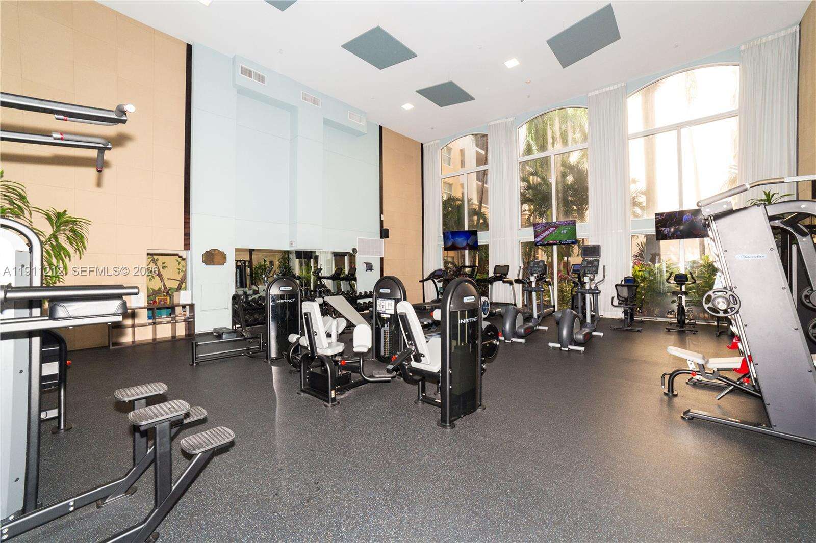 Porto Bellagio at 17150 Bay Rd, Sunny Isles Beach, FL 33160 - For Sale photo 39