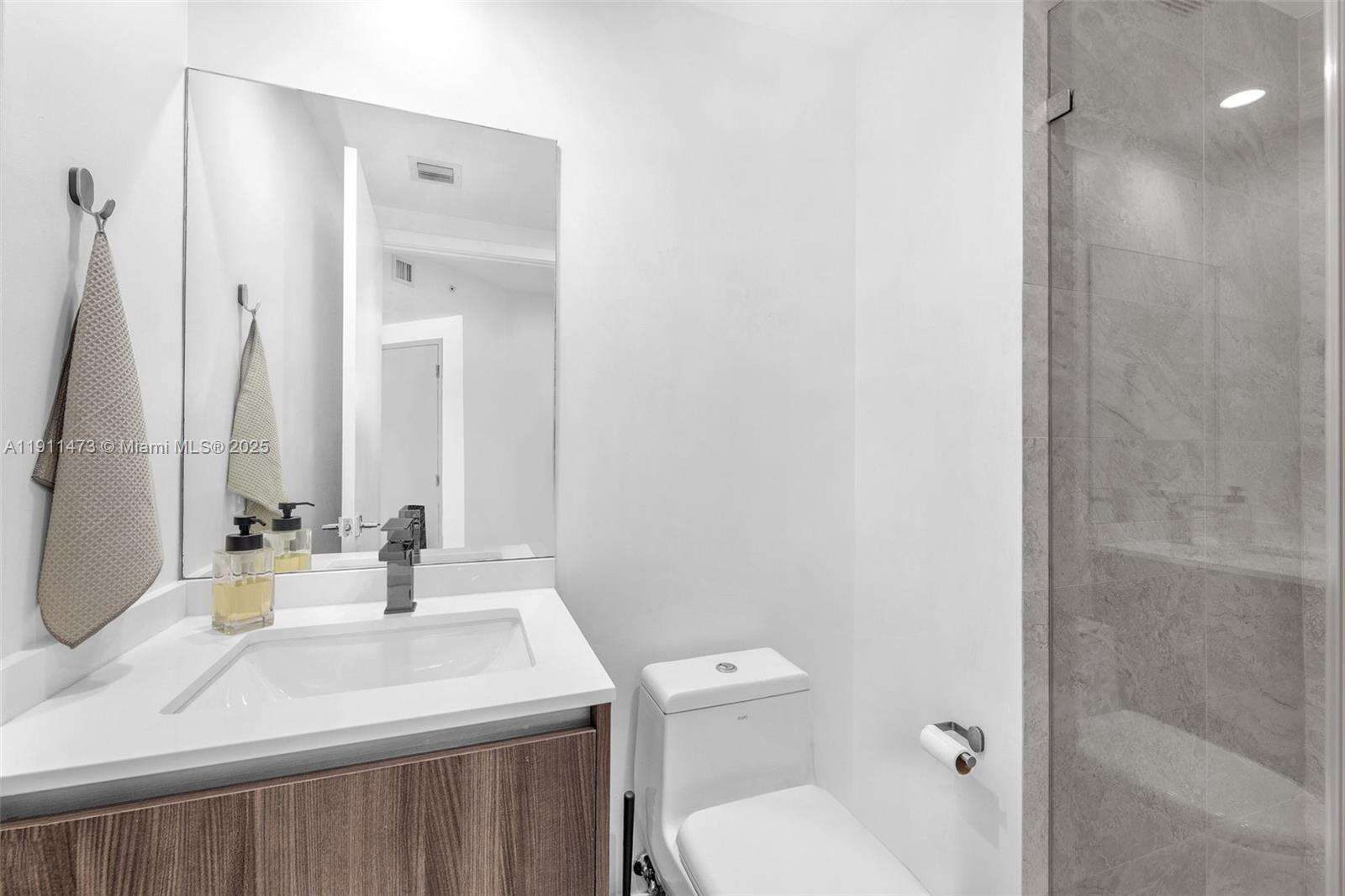 ARIA ON THE BAY - 488 18 St, Miami, FL 33132 | Picture 25