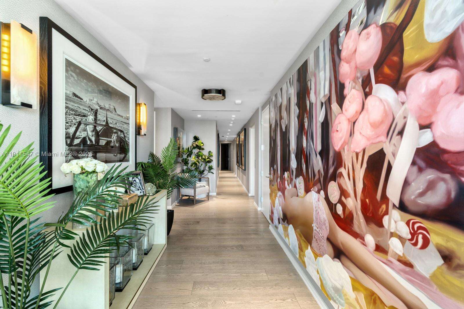 300 COLLINS - 300 Collins Ave, Miami Beach, FL 33139 | Picture 20