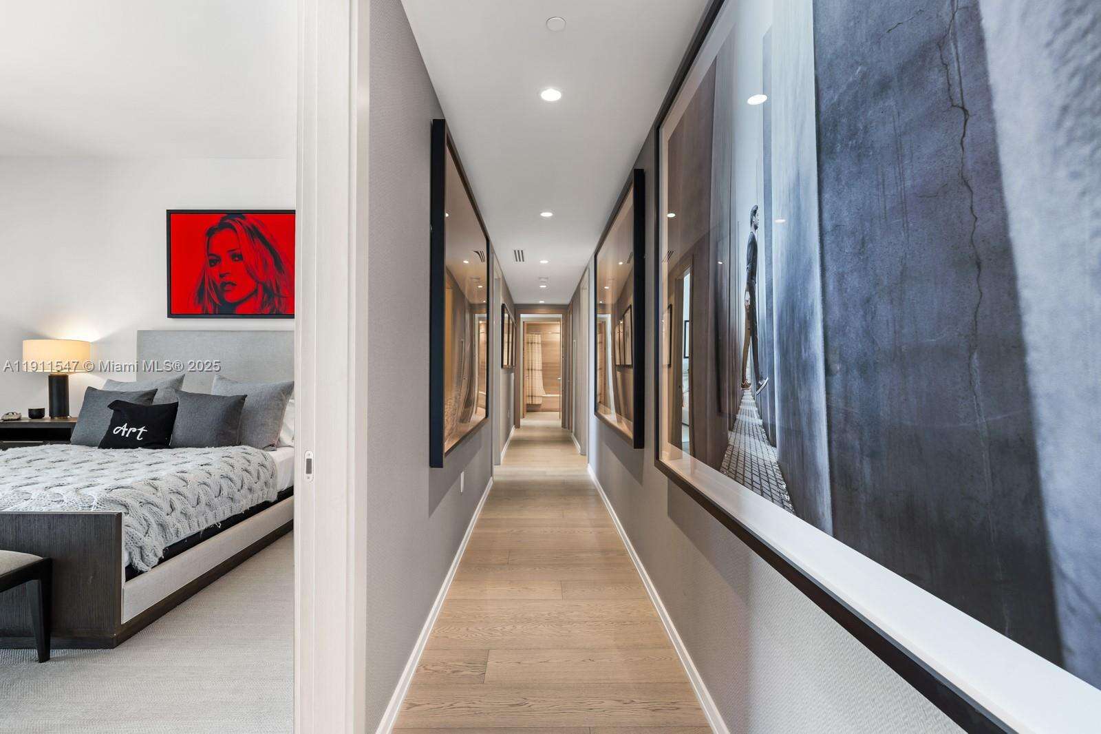 300 COLLINS - 300 Collins Ave, Miami Beach, FL 33139 | Picture 33