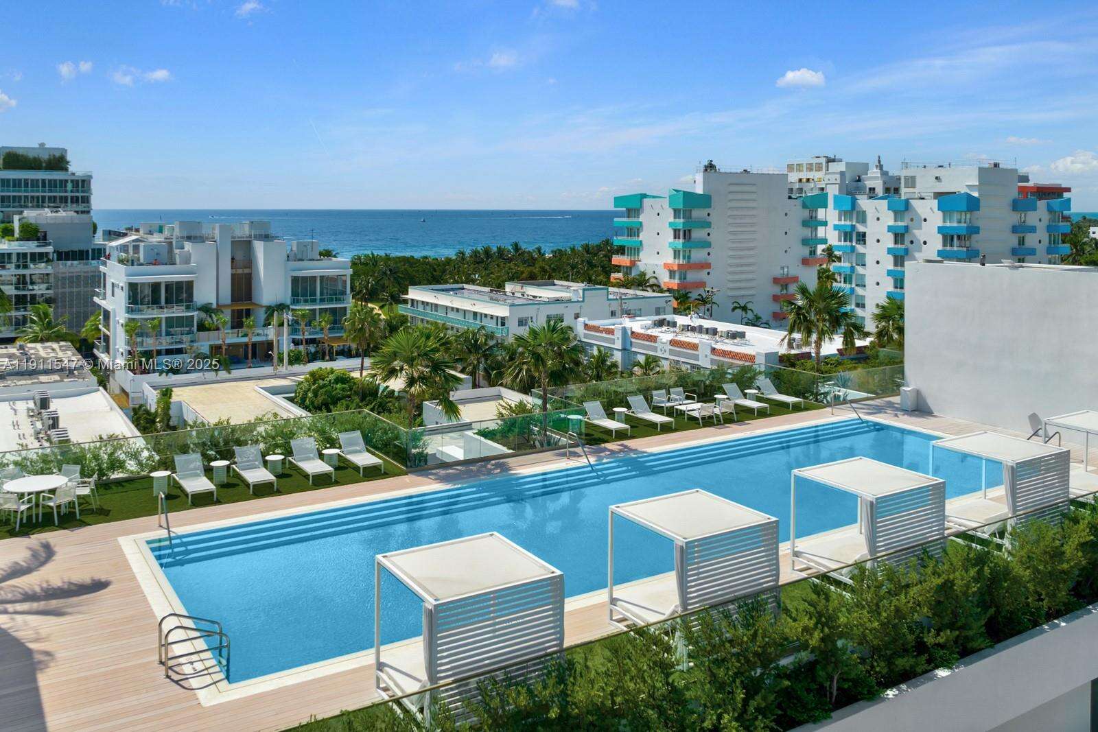 300 COLLINS - 300 Collins Ave, Miami Beach, FL 33139 | Picture 45