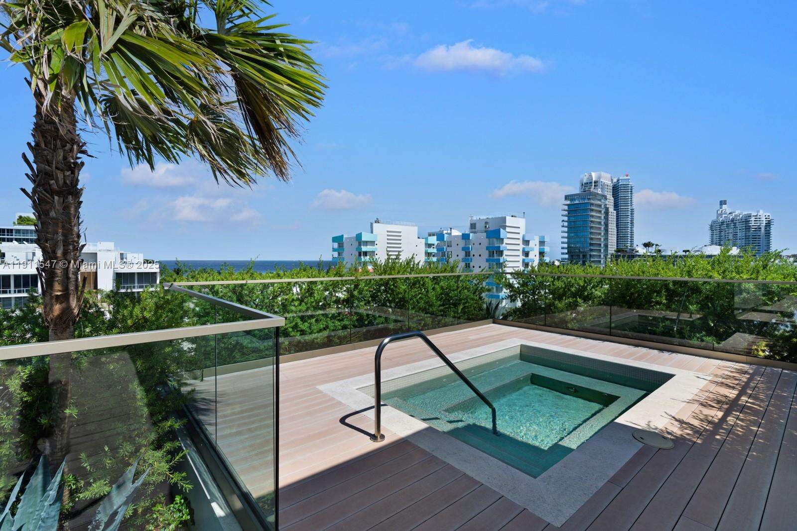 300 COLLINS - 300 Collins Ave, Miami Beach, FL 33139 | Picture 48