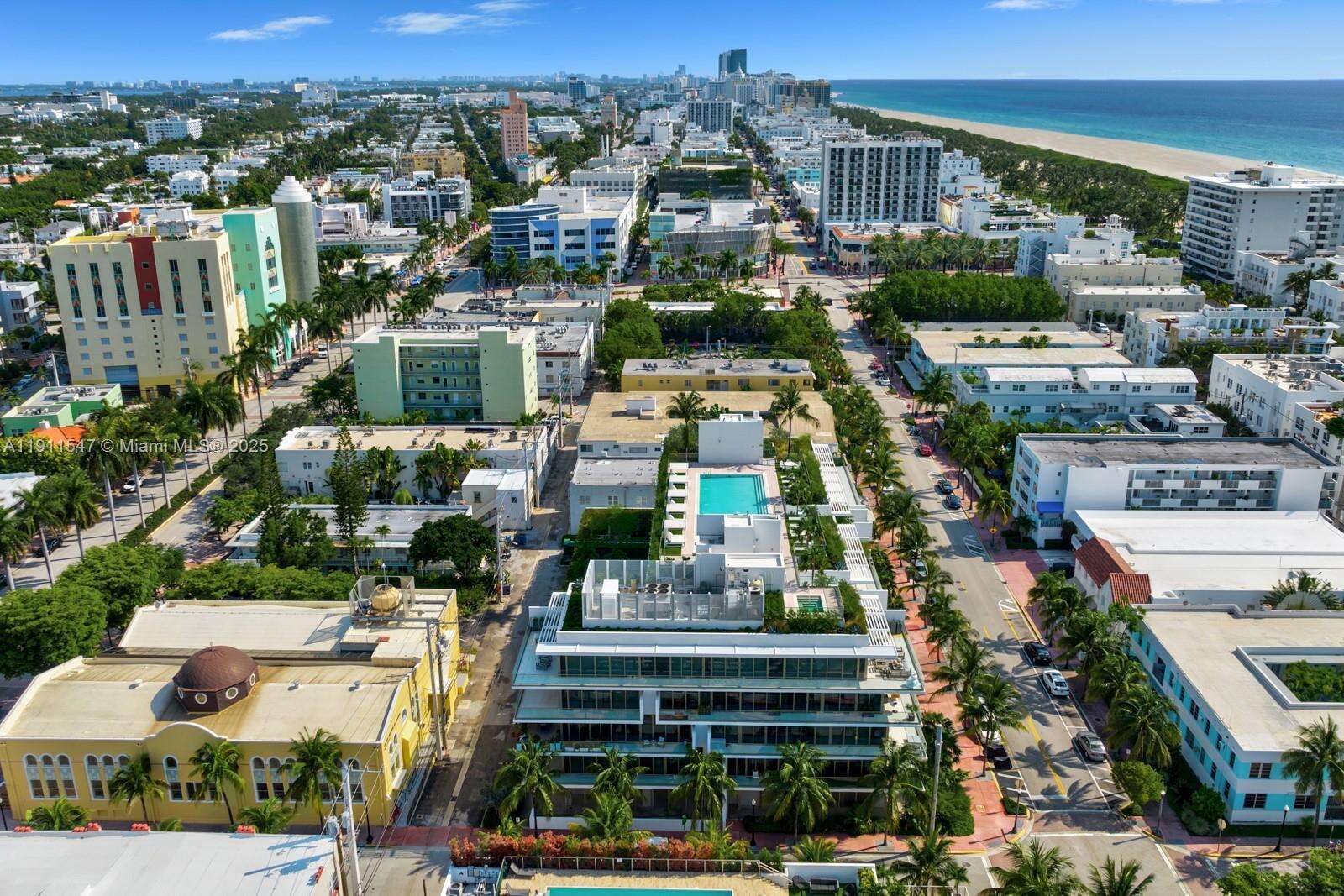 300 COLLINS - 300 Collins Ave, Miami Beach, FL 33139 | Picture 51