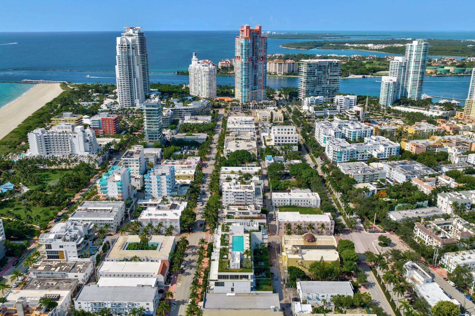 300 COLLINS - 300 Collins Ave, Miami Beach, FL 33139 | Picture 52
